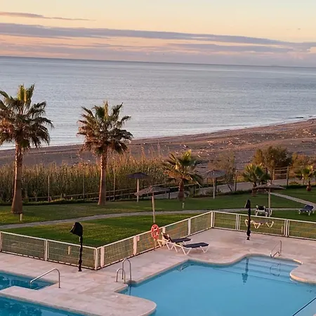 Firstline Beach-amazing Seaview - Estepona-la Duquesa Apartment *